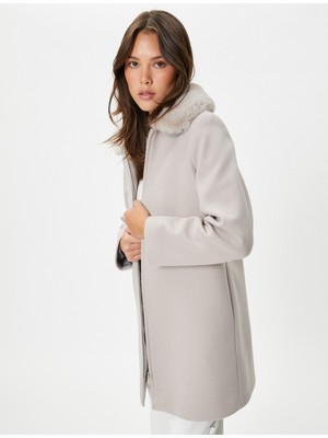 Koton Kadın Uzun Kaşe Kaban Gri Renkli Çıkarılabilir Suni Kürk Yaka Fermuarlı Uzun Kol