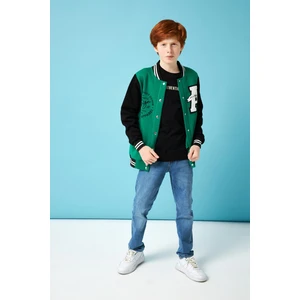 001 Baskı Detaylı Erkek Çocuk Kolej Ceket Benetto