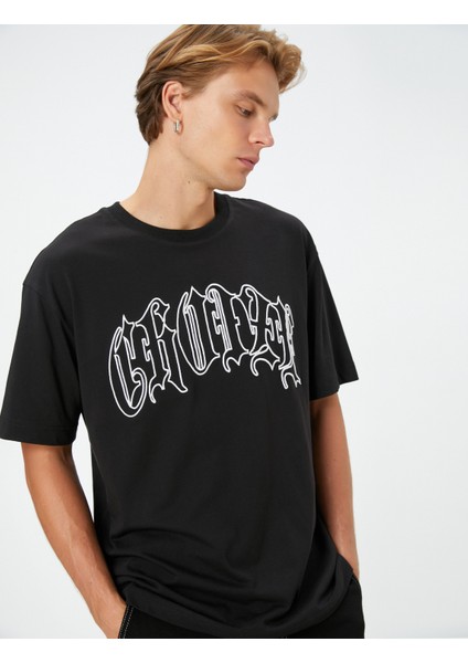 Grafiti Işlemeli Tişört Rahat Kesim Sloganlı Bisiklet Yaka Kısa Kollu