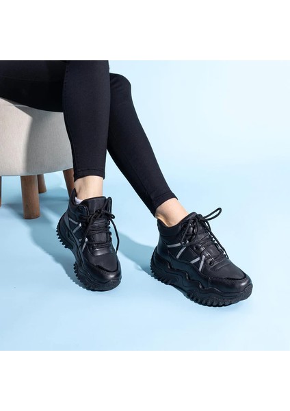 (Flet) Poli Hafif Taban Bağcıklı Kalın Taban Kadın Bot Siyah modelleri