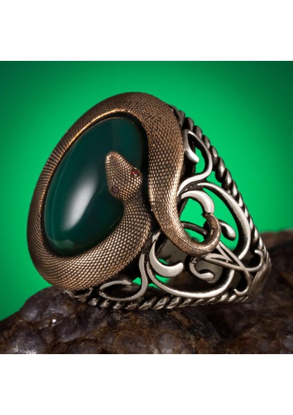 Fierce Snake Yılan Motifli Yeşil Taşlı Gümüş Erkek Yüzük