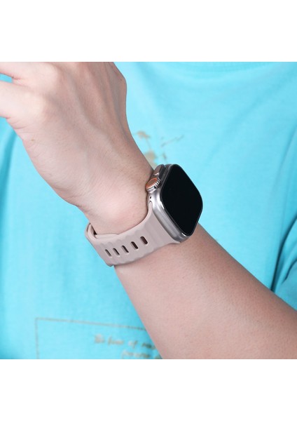 Apple Watch 42 44 45 46 49 mm Ultra 2/1 Yumuşak Silikon Ayarlanabilir Spor Kordon