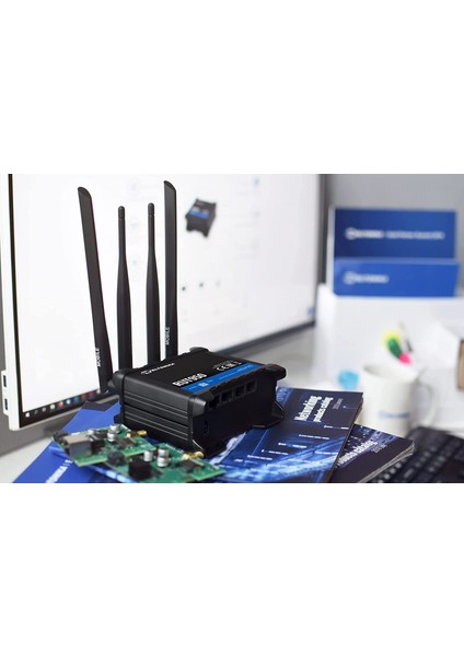 RUT950 Teltonıka (RUT950U022C0) Lte Cat 4 Router