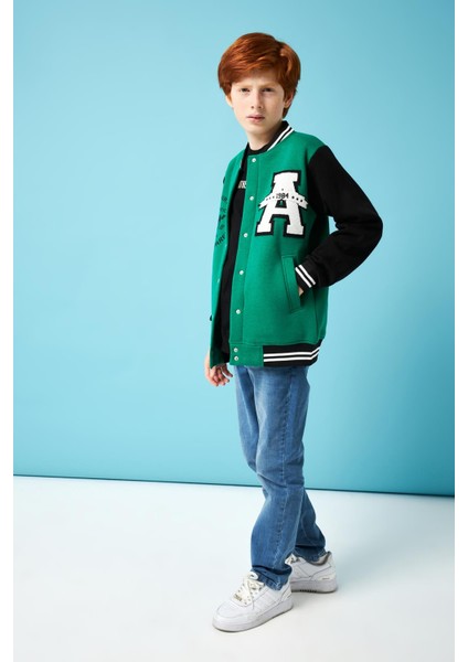 001 Baskı Detaylı Erkek Çocuk Kolej Ceket Benetto fiyatları