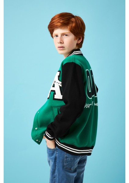 001 Baskı Detaylı Erkek Çocuk Kolej Ceket Benetto fırsatları