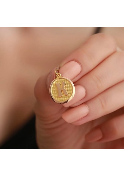 14 Ayar Altın Vintage Oval K Harf Kolye Ucu