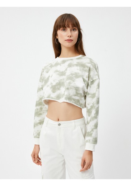 Batik Desenli Bisiklet Yaka Crop Sweatshirt modelleri