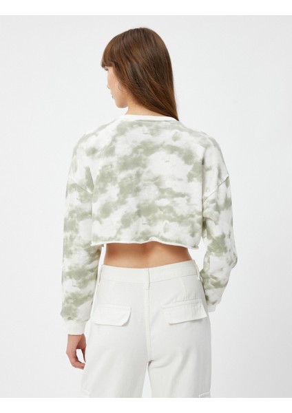 Batik Desenli Bisiklet Yaka Crop Sweatshirt fırsatları