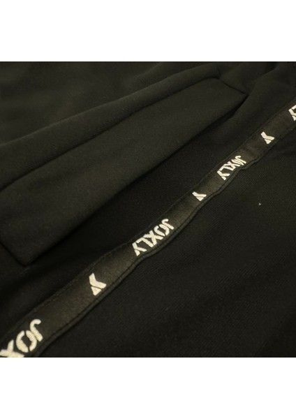 Şeritli Logo Baskılı Şort fırsatları