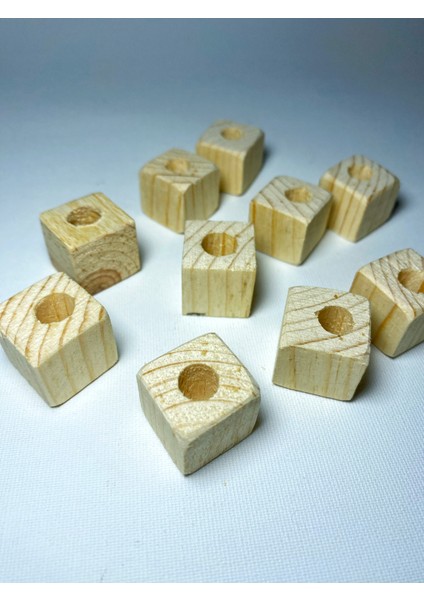 Delikli 2x2 2cm Delik Çapı 8mm Dir 10 Adet Ahşap Küp Papağan Oyuncak Tamir Parçası modelleri