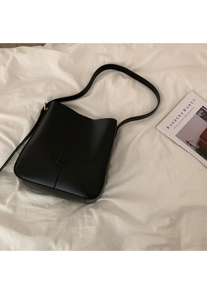 Zara Büyük Kapasiteli Çanta Kadın Retro Kova Çantası Okul Çantası Askılı Çanta Tote Çanta (Yurt Dışından)