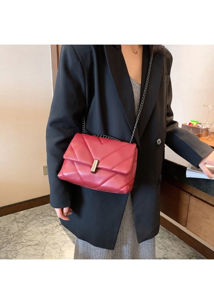 Büyük Kapasiteli Retro Çanta Kadın 2023 Sonbahar ve Kış Yeni Gelgit Moda Rahat Ins Çapraz Omuz Zincir Çanta (Yurt Dışından) fiyatları
