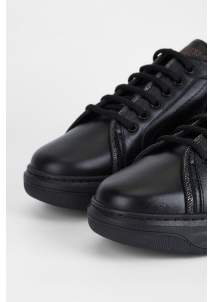 Kadın Siyah Hakiki Deri Sneakers & Spor Ayakkabı 775 1732 Bn Ayk SK23/24 modelleri