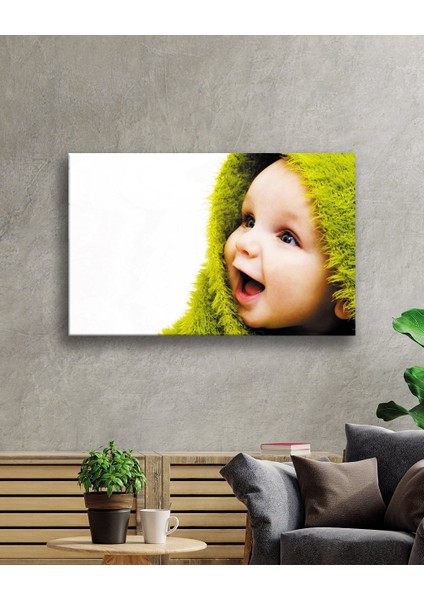 Yeşil Şapkalı Bebek Cam Tablo Baby Table With Green Hat