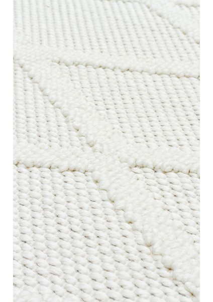 Agrigento Krem Geometrik Polyester Makine Halısı