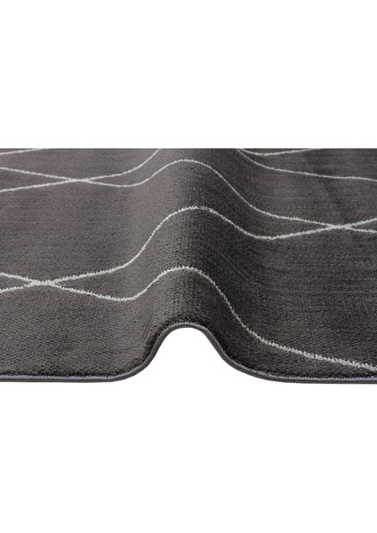 Modena Siyah Geometrik Mikropolyester Makine Halısı