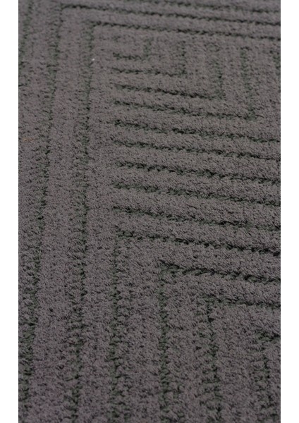 Mtarfa Siyah Geometrik Mikropolyester Makine Halısı