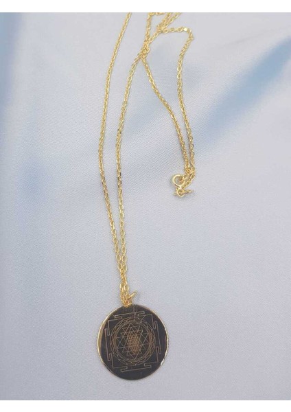 Sri Yantra V Yaşam Çiçeği Sarı Renk 925 Ayar Gümüş Çift Yönlü Kazıma Kolye indirimleri