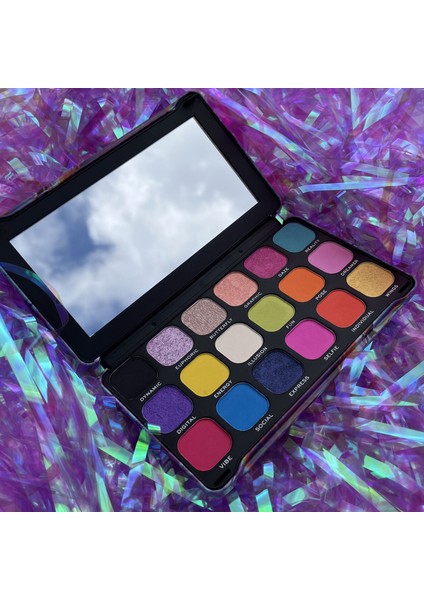 Forever Flawless Digi Butterfly Eyeshadow Palette Far Paleti