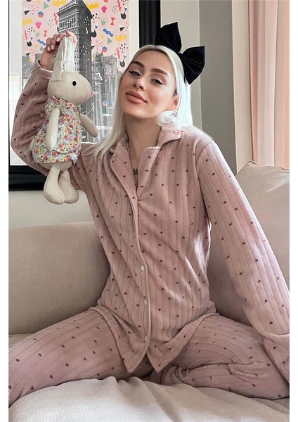 Pijama Evi Kahve Kalp Önden Düğmeli Peluş Polar Pijama Takımı