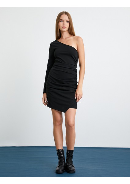 Tek Omuz Elbise Mini Yırtmaç Detaylı Drapeli modelleri