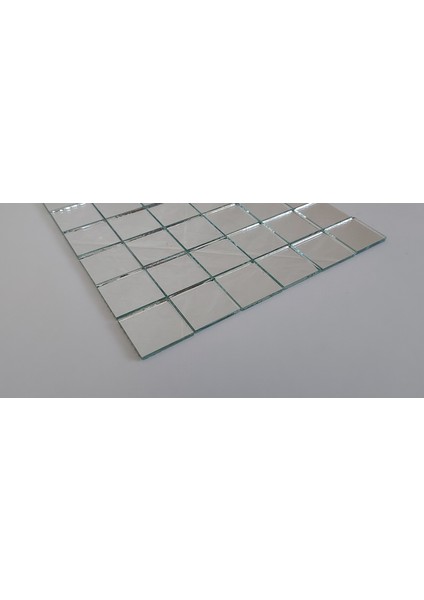 Mutfak Tezgah Arası ve İç Dekorasyon İçin Ayna Kristal Mozaik. Ayna ölçüleri: 48x48x4 mm. File Karo ölçüsü: 30x30 cm. ( 1 Koli = 11 File Karo = 1 m2 Fiyatıdır ) fiyatları