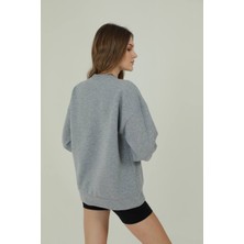 Qu Style  Nakış Desenli,oversize,bisiklet Yaka Spor Şık ,3 Iplik Şardonlu , Kadın Sweatshirt