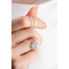 Nereze 925 Ayar Gümüş Rodyumlu Zirkon Taşlı Kır Çiçeği Kolye