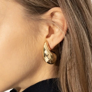 Bombeli Bottega Küpe Damla Model Küpe Gold Renk