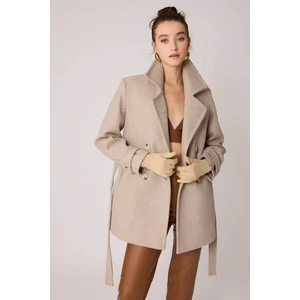 Önü Düğmeli Kuşaklı Kısa Kaşe Kaban