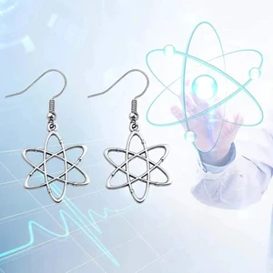 Herşey Nota Atom Sembol Gümüş Küpe