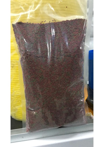 Lotus %37 Kajero 3 x 860 gr Poşet Japon Balığı Yemi, 3 x 125 ml Kutu Goldy Mix Granules