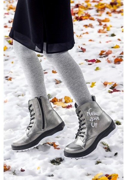 Never Çatlak Termo Taban Kız Çocuk Bot modelleri