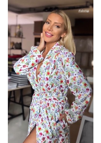 Çiçek Baskılı Bornoz