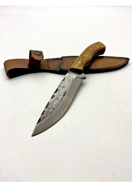 El Yapımı Kahverengi Ceviz Saplı Dövme Çelikten Av ve Kamp Bıçağı Kullanışlı Doğa Bıçağı