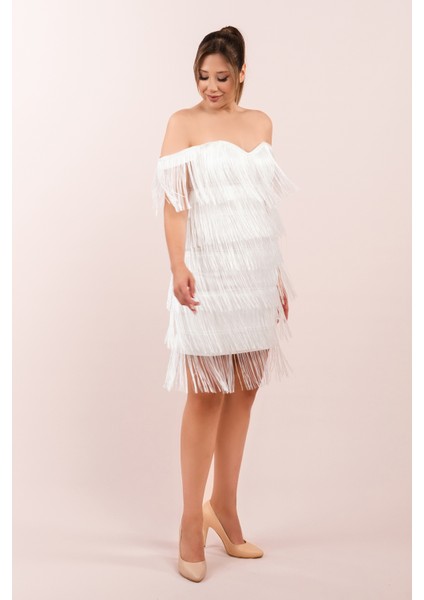 Püsküllü Düşük Kol Beyaz Kısa Elbise (CRM-58180)