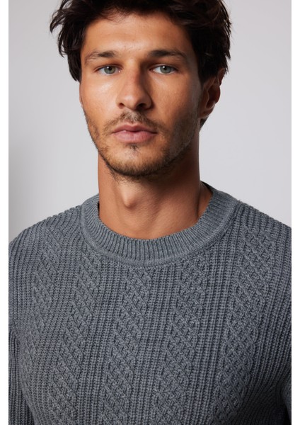 Erkek Slim Fit Bisiklet Yaka Desenli Gri Kazak fiyatları