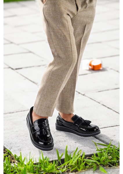 Papyonlu Erkek Çocuk Okul Sünnet Ayakkabısı 184 Rugan modelleri