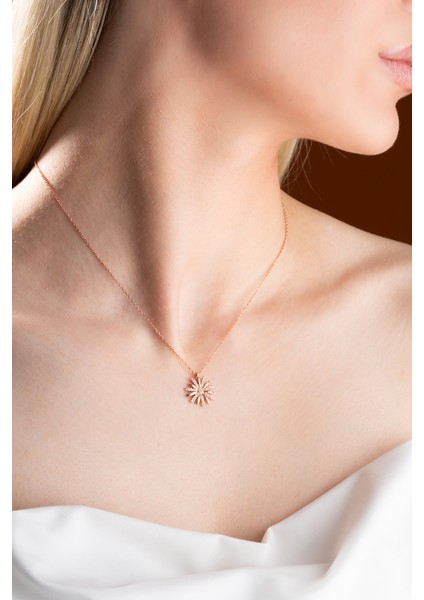 925 Ayar Gümüş Rose Zirkon Taşlı Kır Çiçeği Kolye indirimleri