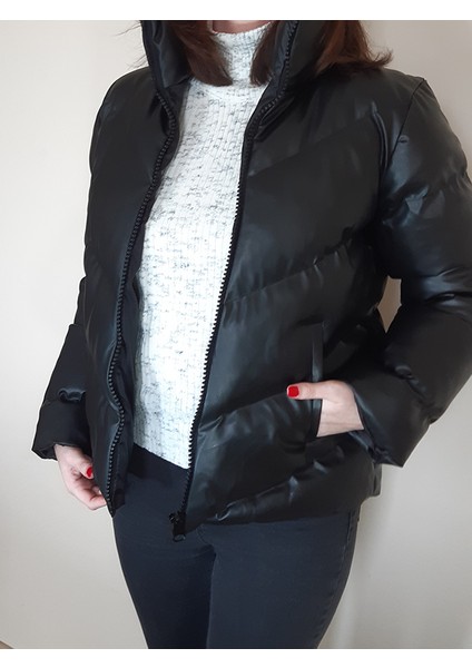 Kadın Kapüşonlu Suni Deri Trend Mont fiyatları