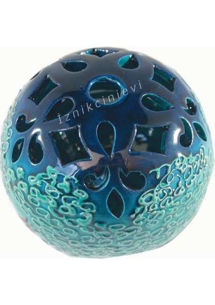 Kabartmalı Lale Işlemeli Mumluk modelleri