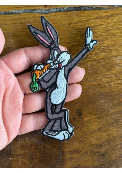 13X7 cm Ütü Ile Yapışan Bugs Bunny Tavşan Arma Yama Dikiş Hobi Aksesuarı