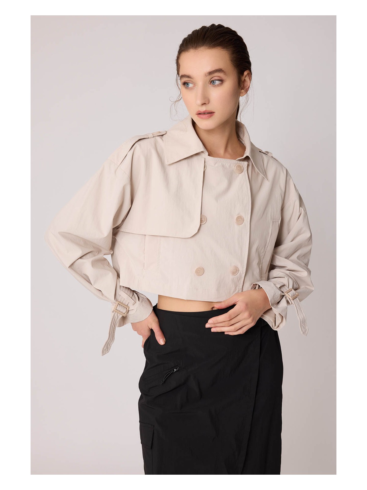 Vitrin Astarlı Önü Düğmeli Crop Trençkot