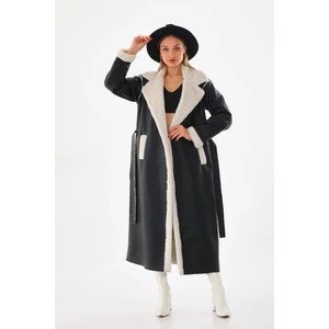 Deri Uzun Kaban İç Kürklü Siyah Renk 126 cm Uzunlukta Şık Tasarım