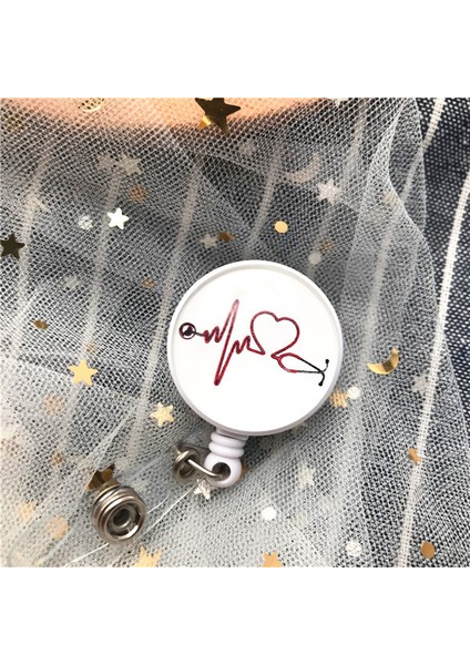 003 Yeni Tasarım Geri Çekilebilir Hemşire Rozeti Makara Klip Sevimli Karikatür Eczacı Kalp Stetoskop Doktor Öğrenci Ic Kımlık Kartı Rozeti Tutucu (Yurt Dışından)