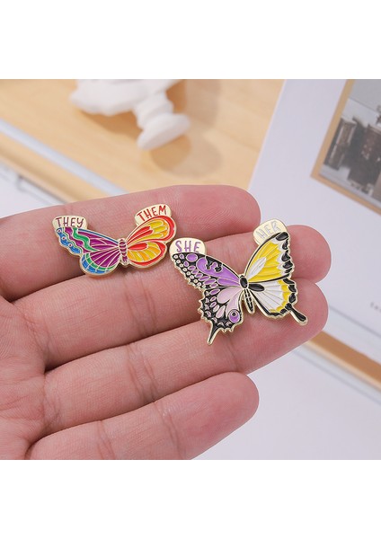 Style.1 Yaratıcı Trendy Karikatür Renkli Kelebek Yağ Damlası Yaka Broş Rozet Pin Denim Çanta Hediye Erkek Kadın Moda Takı Aksesuarları (Yurt Dışından)