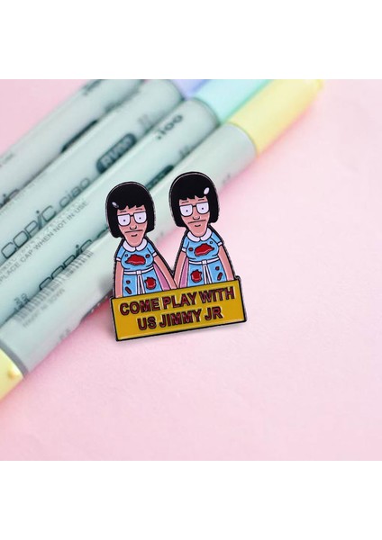 Stil 4 Sert Emaye Pimleri Süper Korkunç E N E N E N E N E N E N E N E N E Film Yaka Rozeti Koleksiyonu Evil Guy Killer Broş Spooky Cadılar Bayramı Takı Aksesuarları Hediyeler (Yurt Dışından) indirimleri