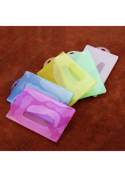 Gösterildiği Gibi 20 Adet Plastik Tutucu Kol Koruyucusu Kimlik Kredi Otobüsü Öğrenci Kartları Çalışan Rozeti (Rastgele Renk, Delikli Yüzey) (Yurt Dışından) fırsatları