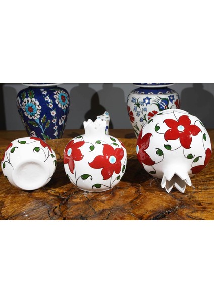 Kırmızı Çiçek Motifli Nar Takımı