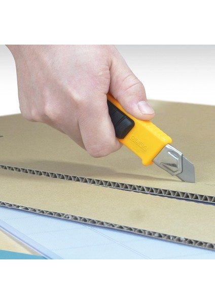 Vida Kilitli Çok Amaçlı Kauçuk Saplı Standart Geniş Maket Bıçağı 18 mm fiyatları